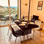 Sous Le Soleil Vue Mer, Parking Inclus , Clim ,wifi Apartment Collioure