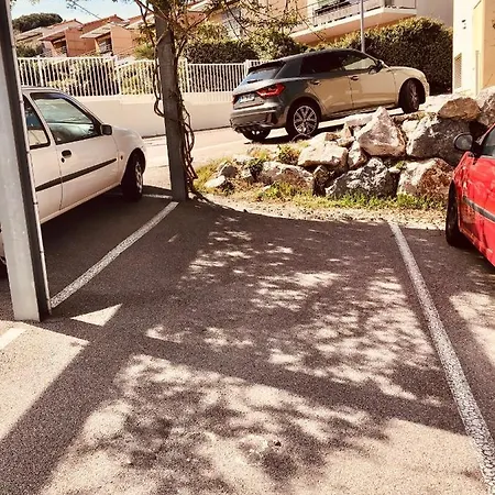 Sous Le Soleil Vue Mer, Parking Inclus , Clim ,wifi Daire *