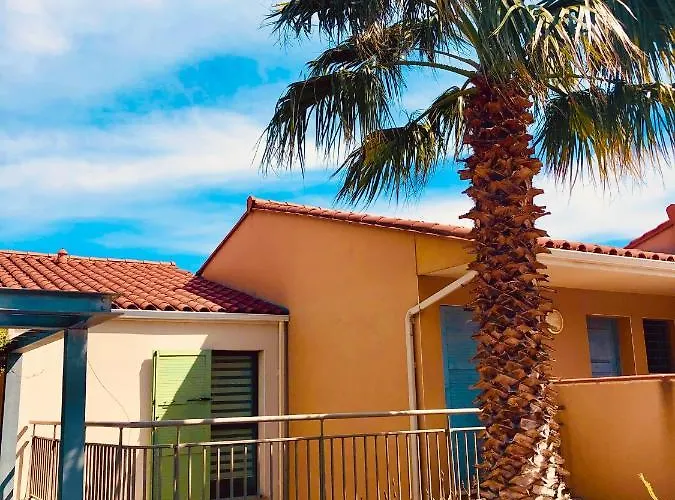 Sous Le Soleil Vue Mer, Parking Inclus , Clim ,wifi Appartement *